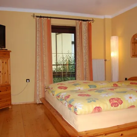 Gastehaus Resinger Apartment *