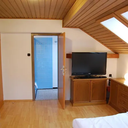 Apartmán Gastehaus Resinger *