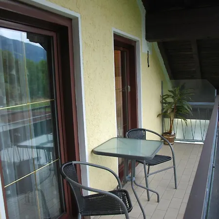 Apartmán Gastehaus Resinger